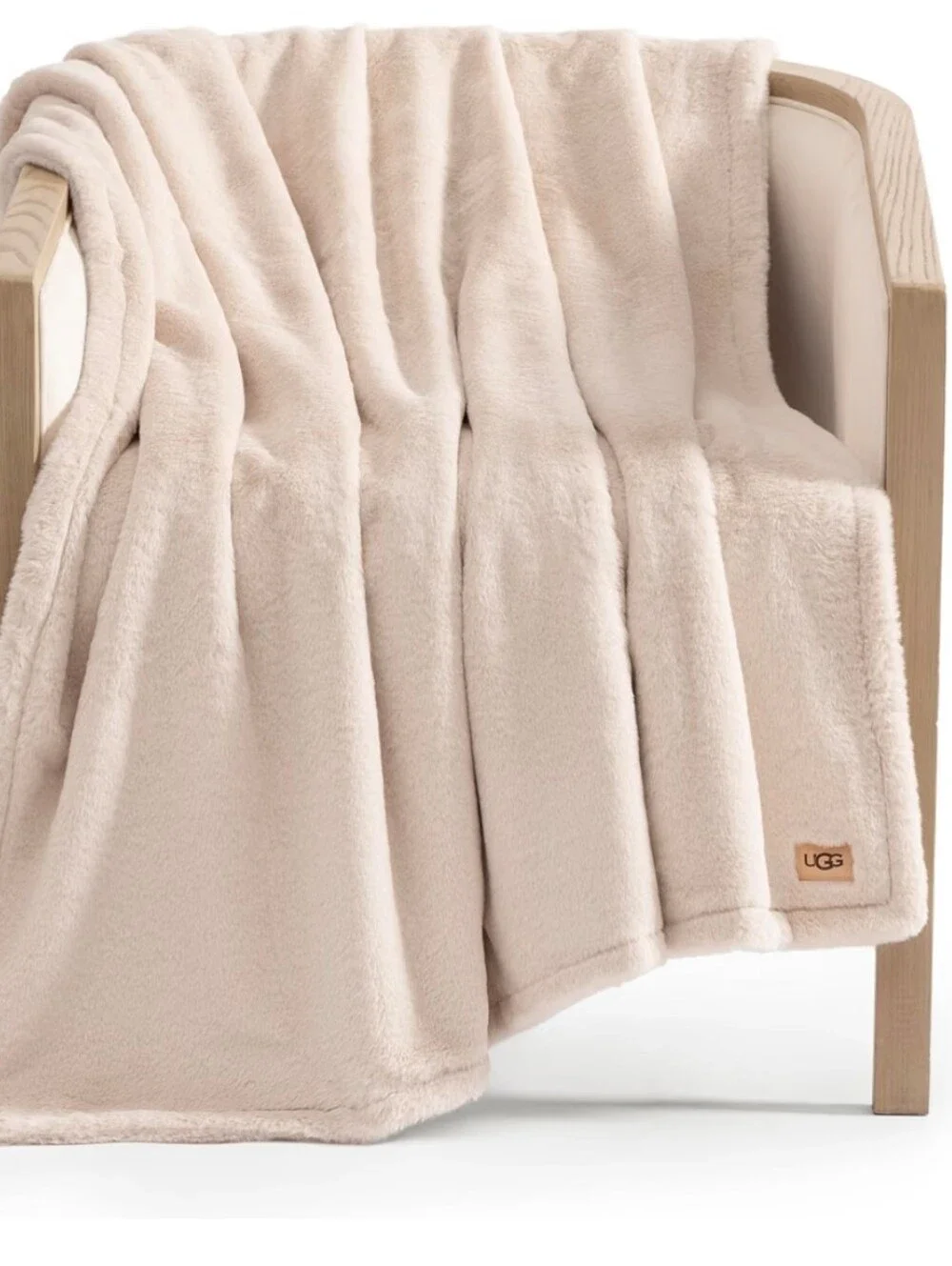 UGG Adana Throw Blanket- Clamshell